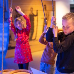 Museumkids in het Marinemuseum